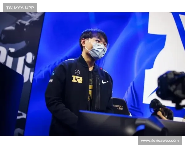 Breathe剑魔越塔击杀Creme发条并顺利推掉一塔精彩操作引领全场 Breathe剑魔越塔击杀Creme发条并顺利推掉一塔精彩操作引领全场